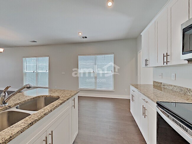 Foto del edificio - 5232 Tupelo St