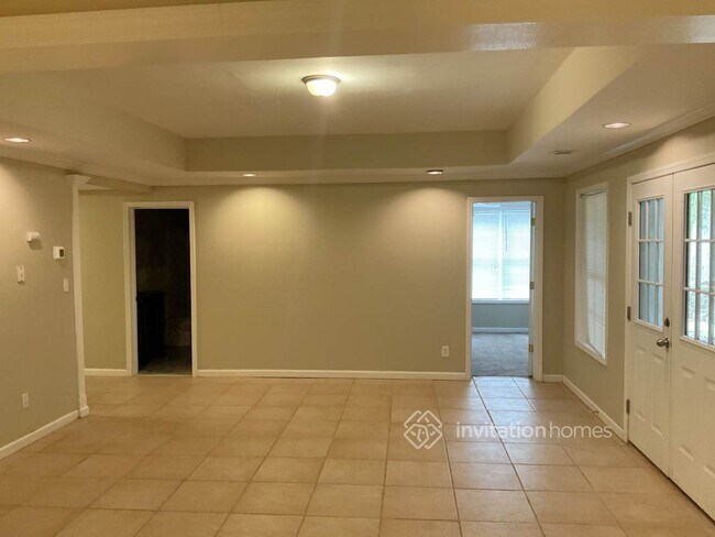 Building Photo - 106 Ashwood Ct