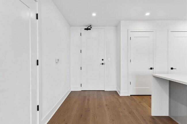 Photo - 3 Bed 3 Bath Apartment in West Midtown!