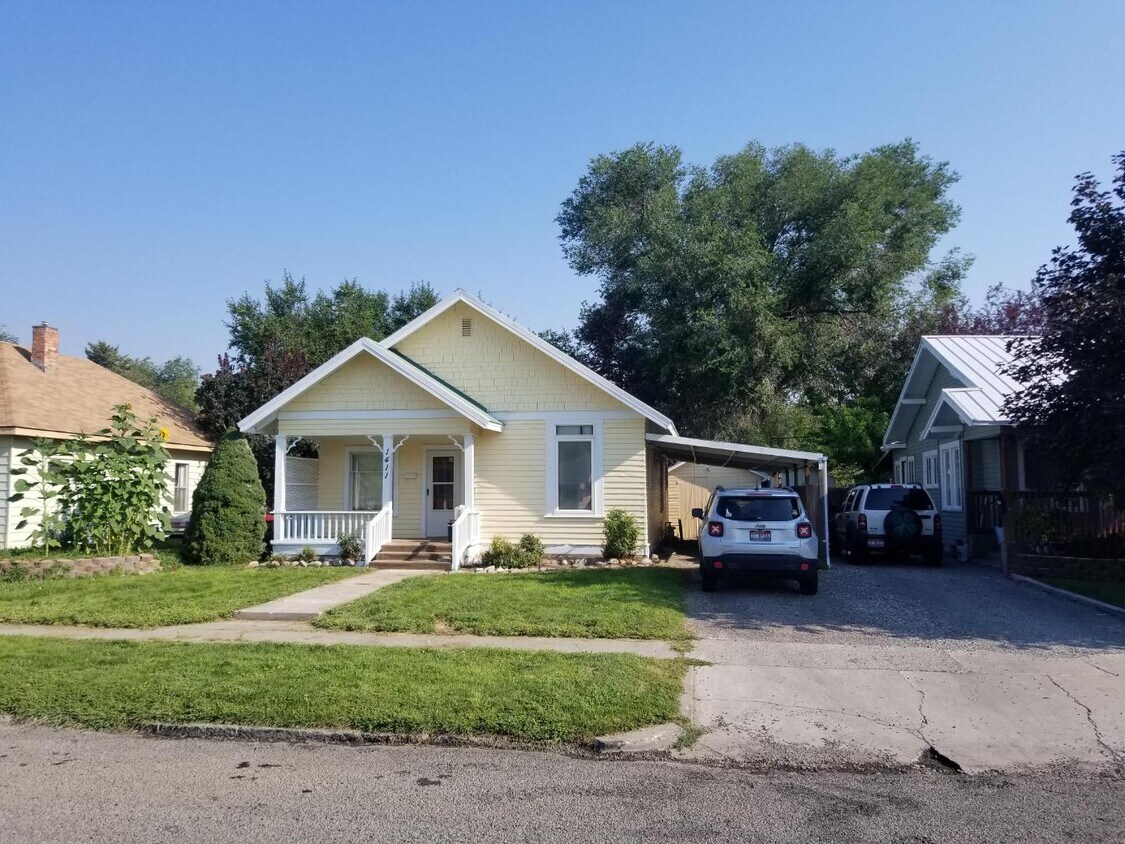 Foto principal - 1411 6th Ave E