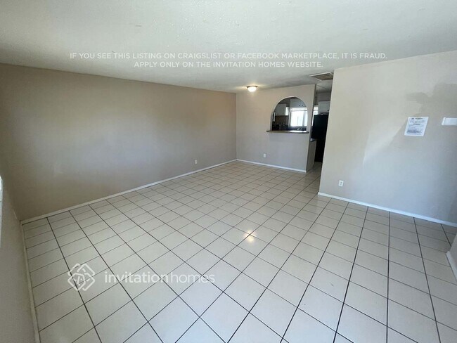 Foto del edificio - 4301 N 48th Dr