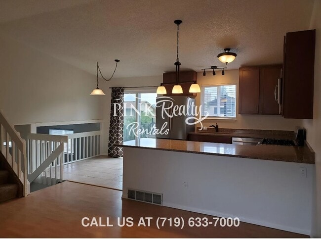 Building Photo - 6502 Lange Dr