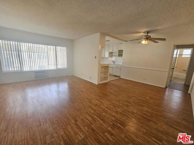 Foto del edificio - 928 N Ogden Dr