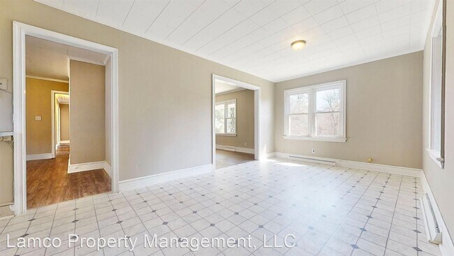 Building Photo - 3 br, 2 bath House - 1801 15th St.