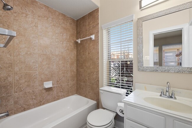 Building Photo - 5026 Gulf Stream Ln