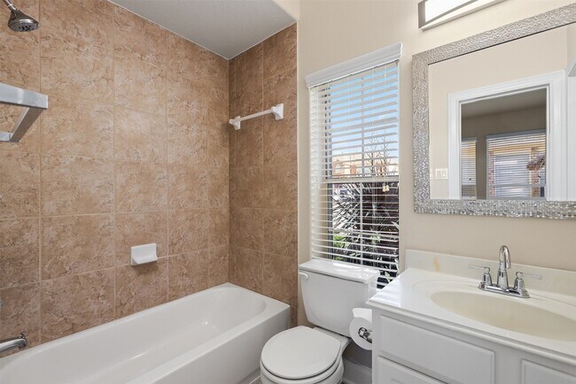 Foto del edificio - 5026 Gulf Stream Ln