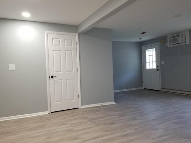 Building Photo - 532 Miller Ave