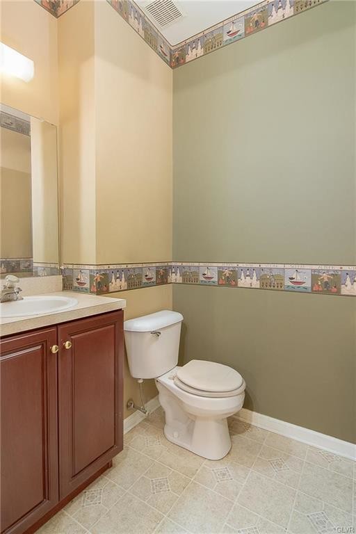 Building Photo - 7677 Cross Creek Cir W