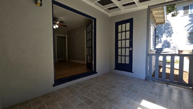 Building Photo - 915 Beverly Way