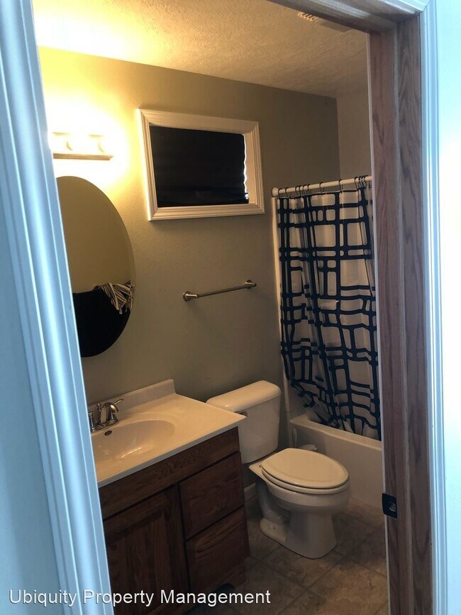 Foto del edificio - 2 br, 1.5 bath House - 506 Summit Drive House