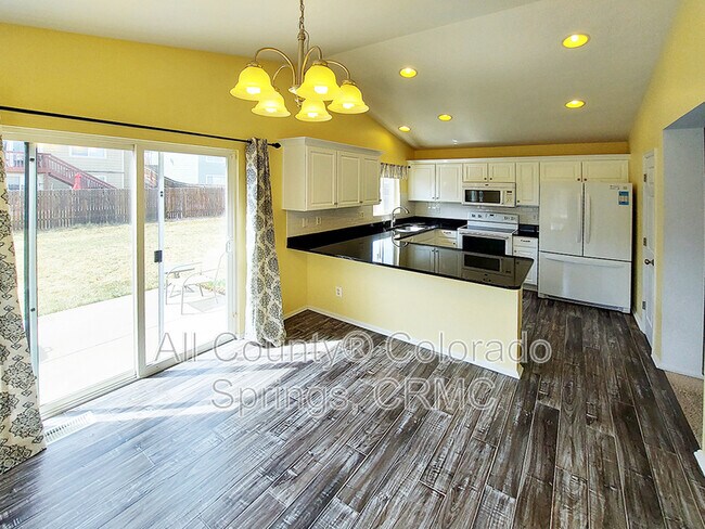 Foto del edificio - 4182 Pioneer Creek Dr