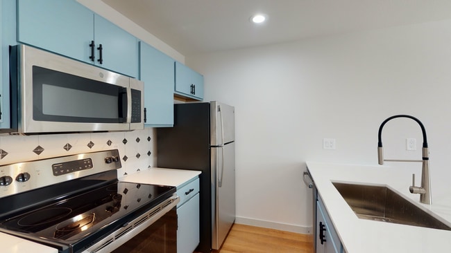 Building Photo - Irving at Bishop Ridge