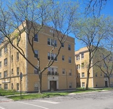 Building Photo - 5230 N Rockwell St
