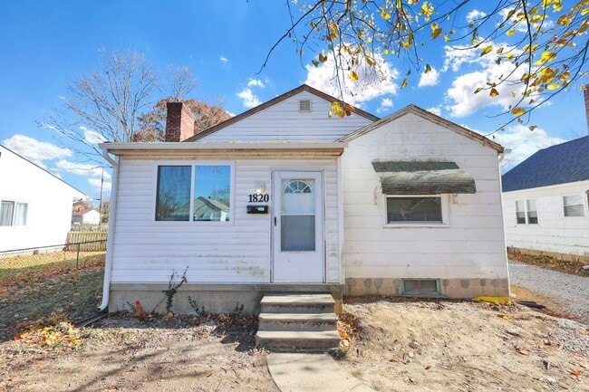 Foto del edificio - 1820 Oakwood Ave