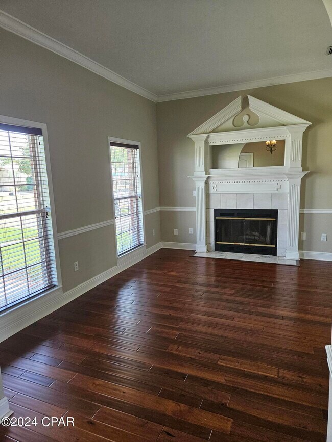 Foto del edificio - 2103 Coral Dr