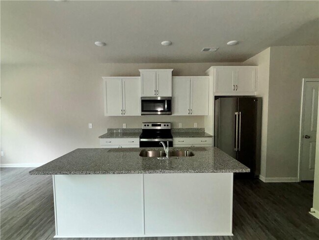 Foto del edificio - 122 Mill Pond Ln