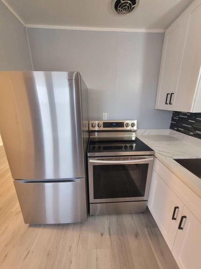 Foto del edificio - 34825 Seavey Loop Rd