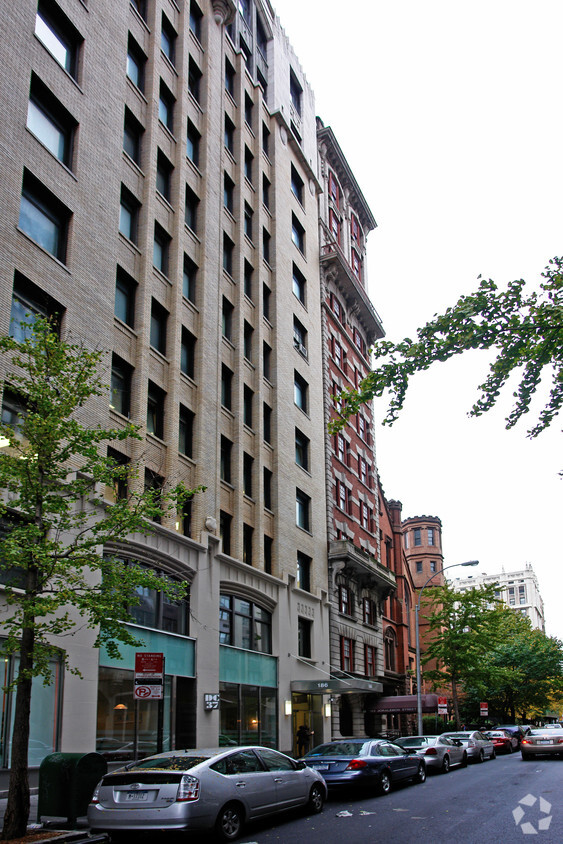 Building Photo - Brooklyn Law School Residence Hall