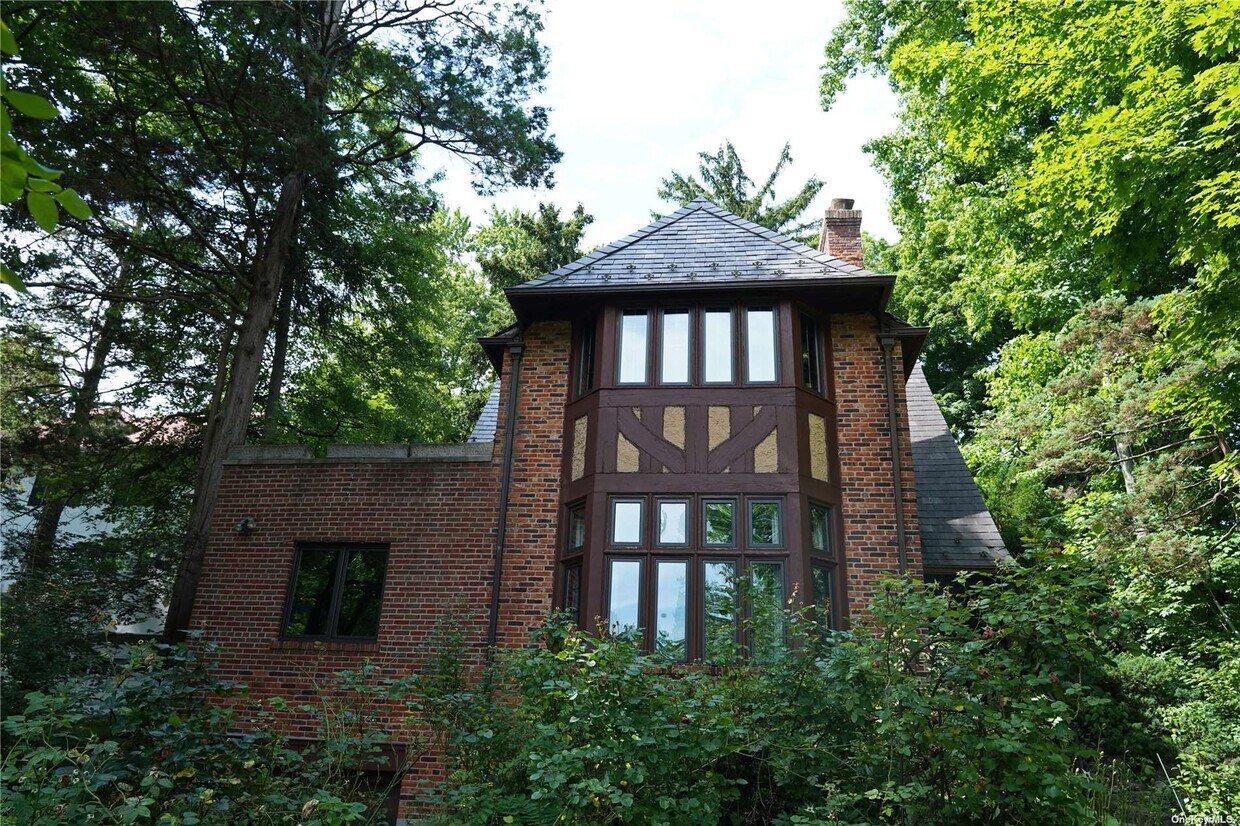 Primary Photo - 91 Arleigh Rd