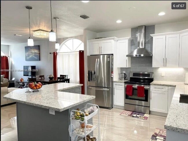 Photo - 409 NW 87th Ln House