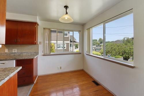 Building Photo - 3 bedroom in Seattle WA 98144