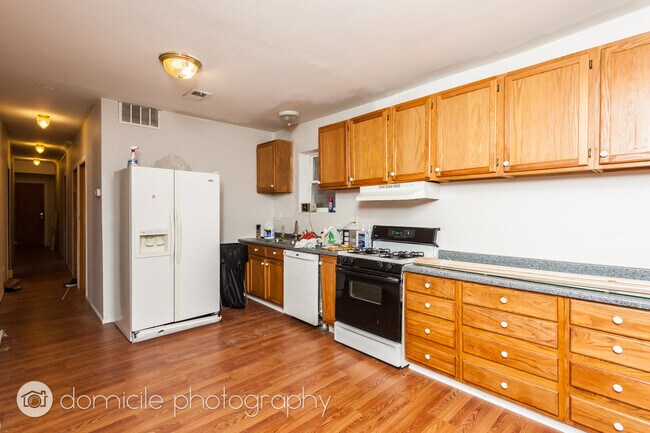 Foto del edificio - 4541 N Western Ave