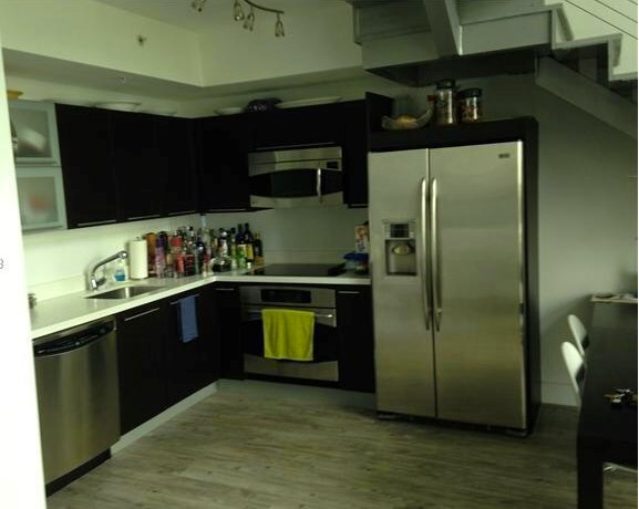 Primary Photo - 90 SW 3rd St