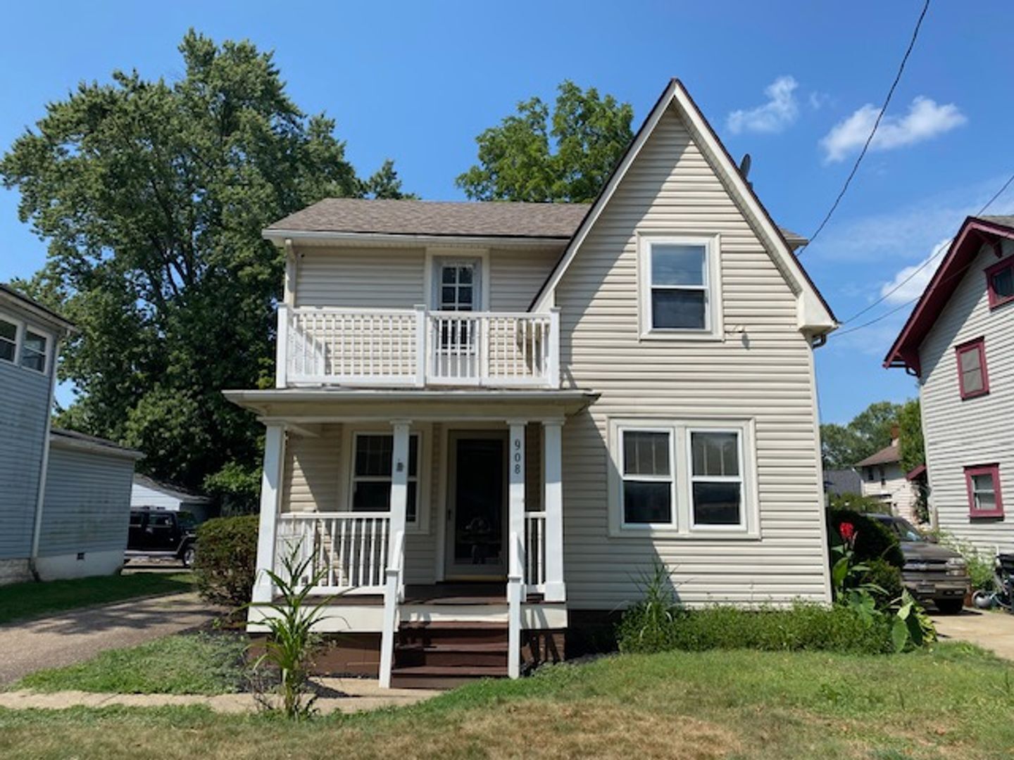 908 S Hawkins Ave Akron, OH 44320 – photo 1
