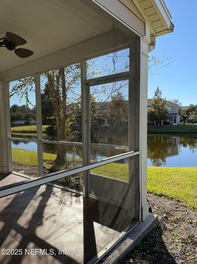 Foto del edificio - 4210 Highwood Dr