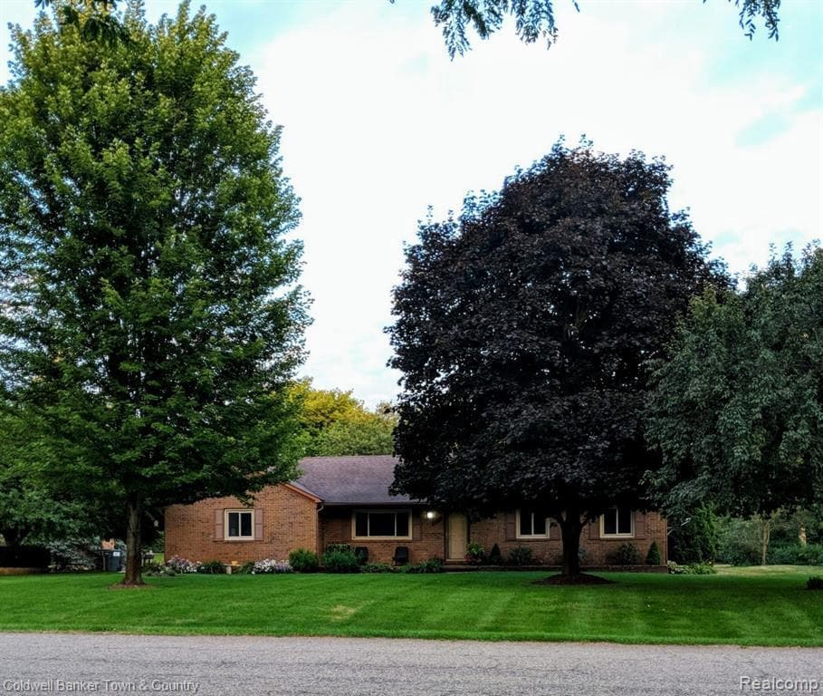 Primary Photo - 3363 Watersedge Dr