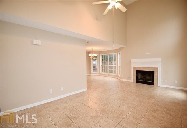 Building Photo - 670 Chantress Ct