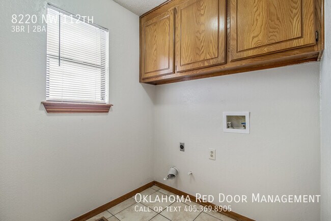 Foto del edificio - 8220 NW 112th St