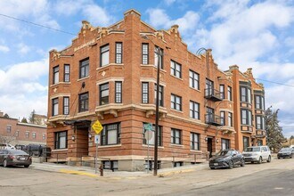 Building Photo - 101 W Quartz St