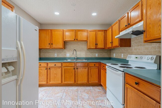 Building Photo - 2 br, 2 bath House - 746 Mink Ct
