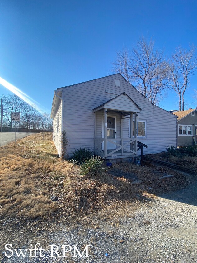 Primary Photo - 518 Blue Ridge Blvd