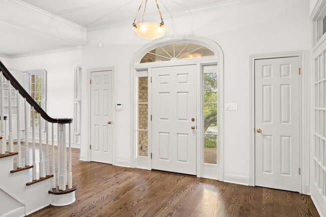 Building Photo - 4 Rock Way Cove