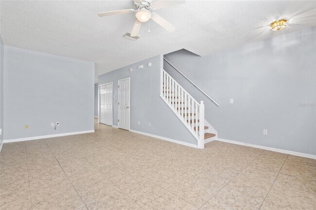 Foto del edificio - 6025 Osprey Lake Cir