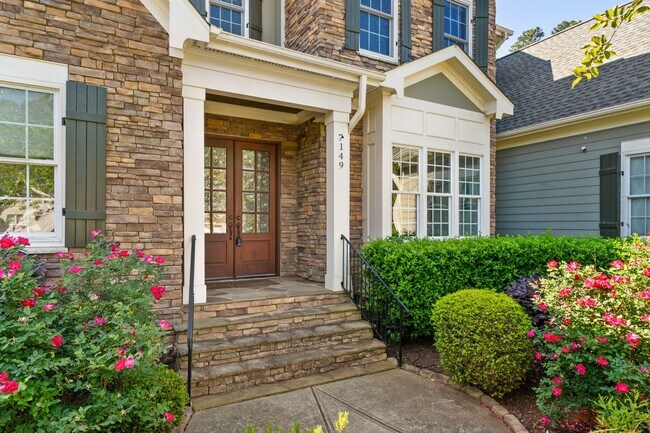 Foto del edificio - Custom Home on Half Acre Lot Available Ear...