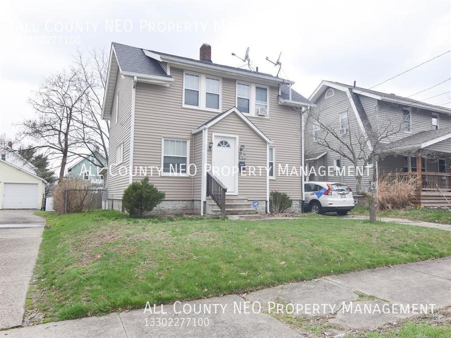 Nice 3 bedroom, 2 bath in Firestone Park House Rental in Akron, OH