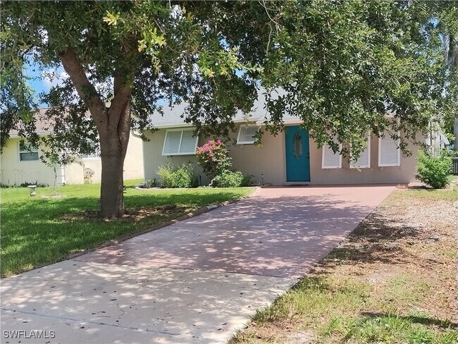 Foto del edificio - 831 106th Ave N
