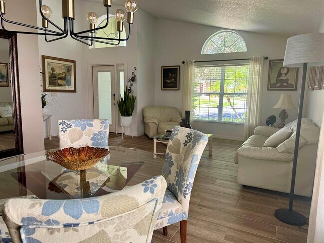 Foto del edificio - 13607 Budworth Cir