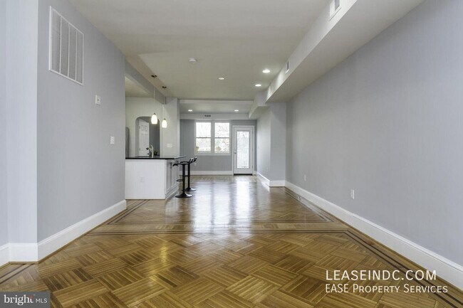 Building Photo - 4707 9th St NW