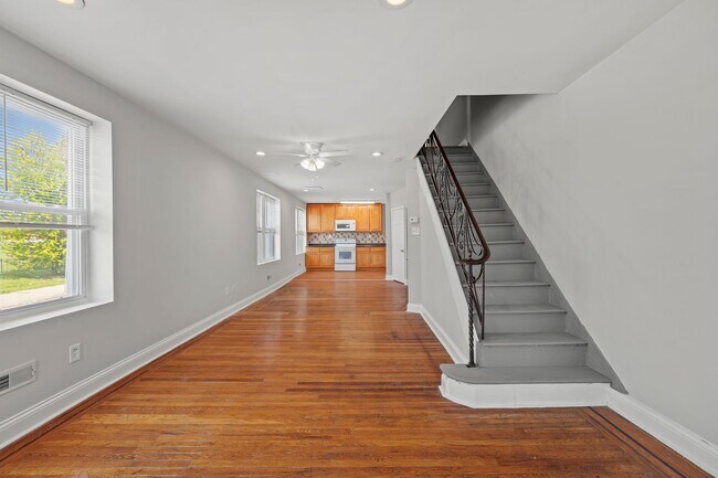Foto del edificio - ???NEWLY Renovated 3 Bedroom and 2 Baths H...