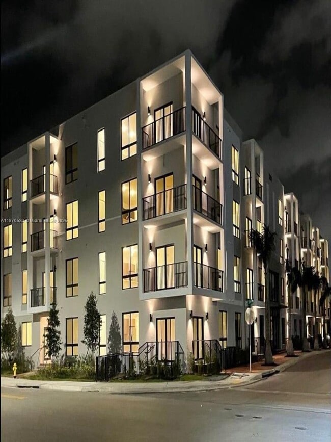 Building Photo - 8167 NW 41st St