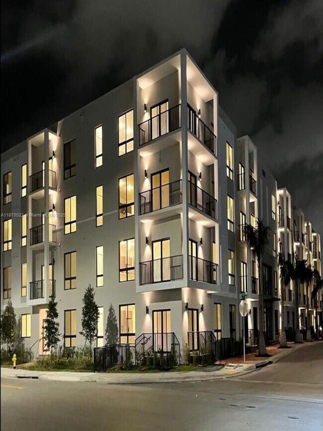 Building Photo - 8167 NW 41st St