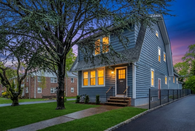 Photo - 315 Park Ave Townhome