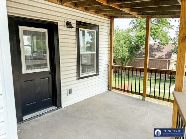 Foto del edificio - 3210 S 48th St