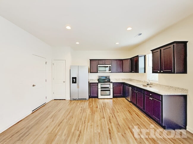 Foto del edificio - 165 Ogden Pond Pl