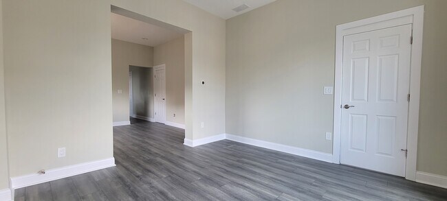 SALA DE ESTAR - 2306 S Oakley Ave