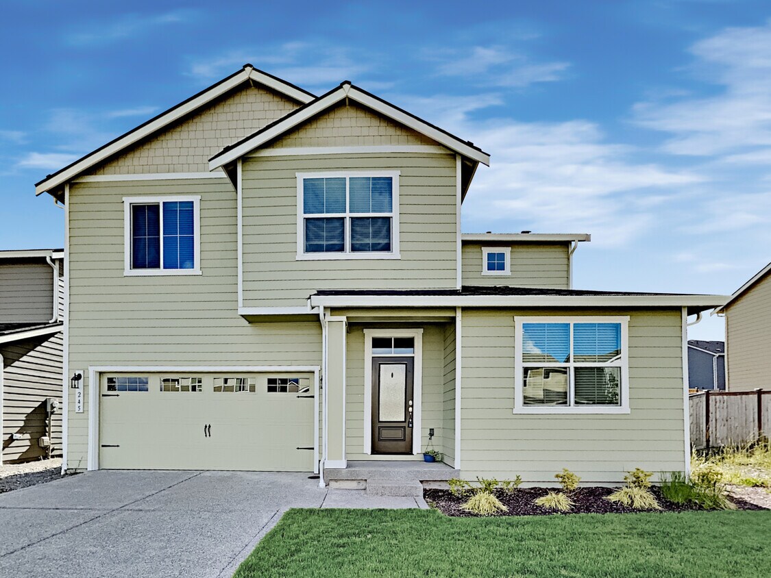 245 Iris Lane North House Rental in Enumclaw, WA